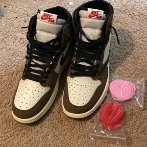 Jordan 1s Travis Scott’s size 8.5 used but new only worn ones